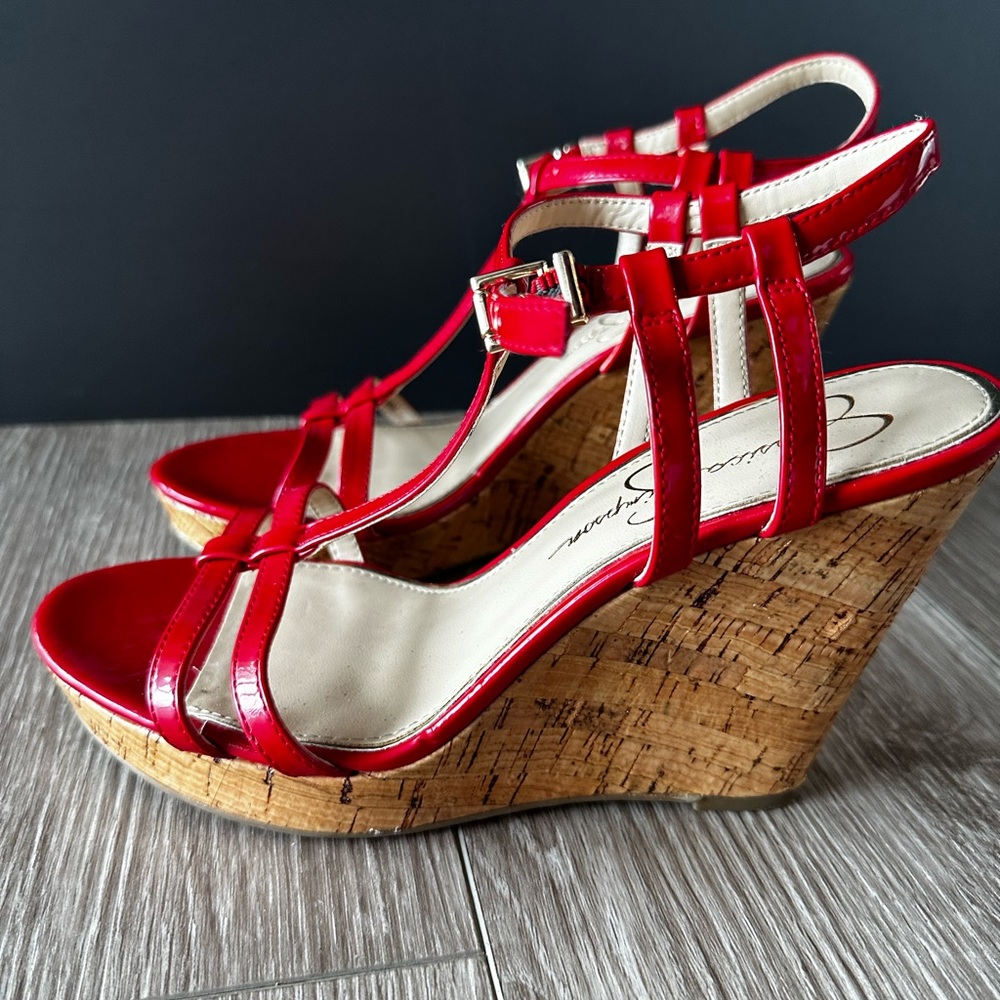 HOT 🔥🔥 Jessica Simpson, red wedge sandal, LIKE NEW. size 7.5